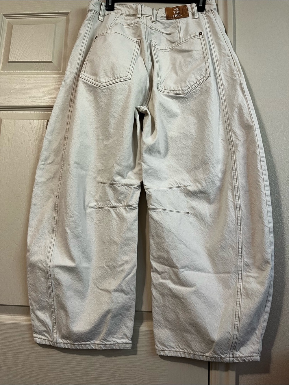 We The Free Good Luck Mid-Rise Barrel Wide-Leg Cream Jeans Women’s Size 30 - Picture 6 of 11